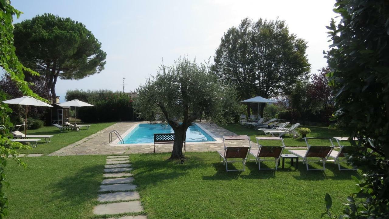 Il Gelso Di Barcuzzi Bed and Breakfast Lonato del Garda Exterior foto