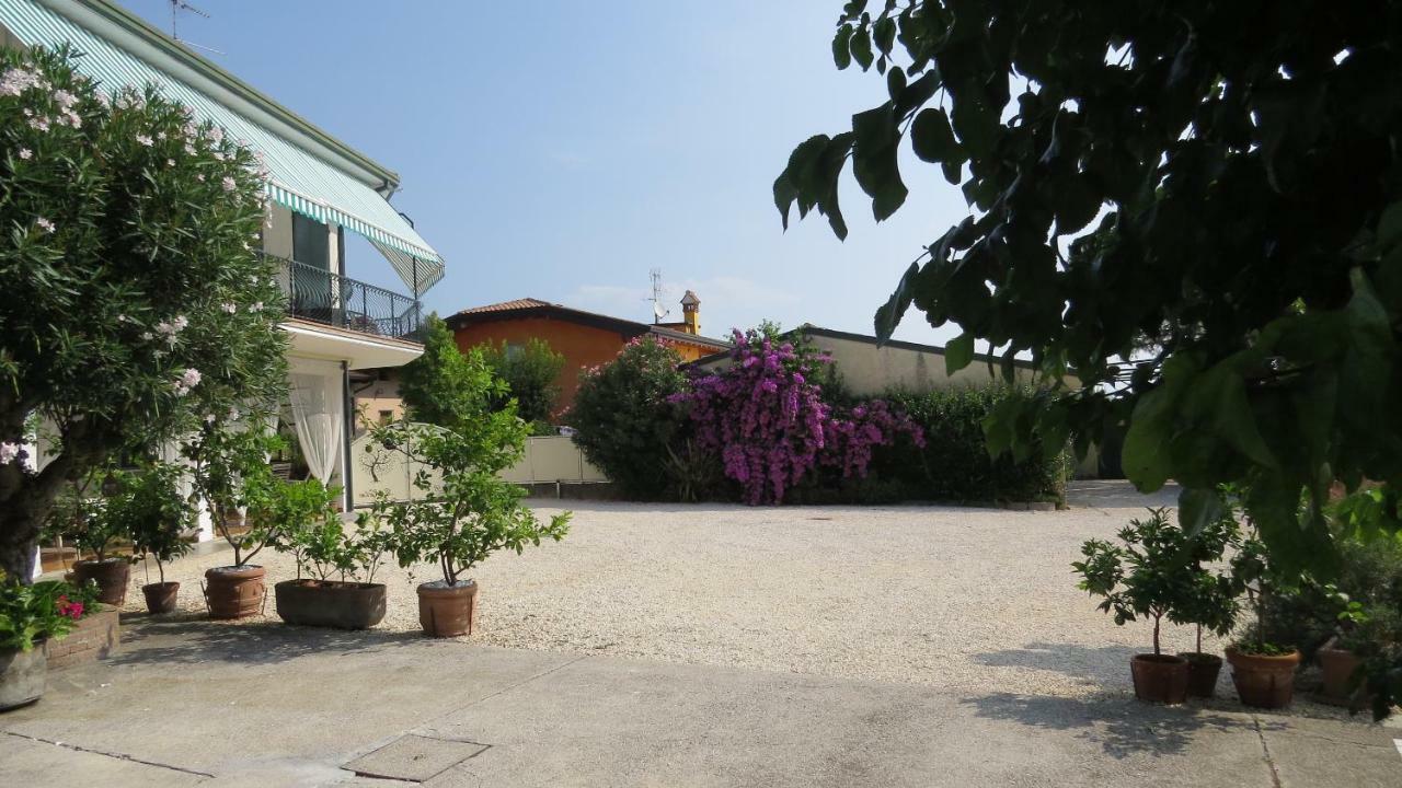 Il Gelso Di Barcuzzi Bed and Breakfast Lonato del Garda Exterior foto